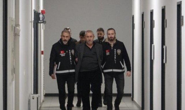 Kızına bıçakla saldıran damadı ve damadının kardeşini vurdu; ev hapsi verildi