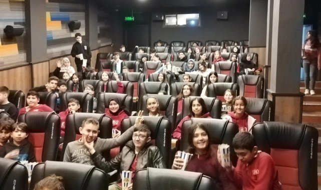 Köyceğizli öğrenciler 'Aybüke; Öğretmen Oldum Ben' filmini izledi