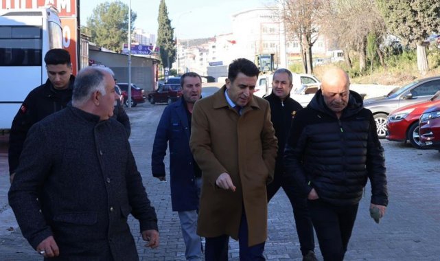 Küçük sanayi sitesi esnafının derdine ortak oldu