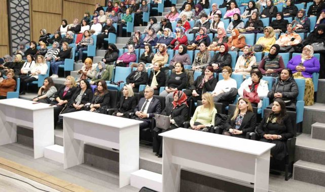 Kütahya'da 'Kadın hakları ve aile içi iletişim' semineri