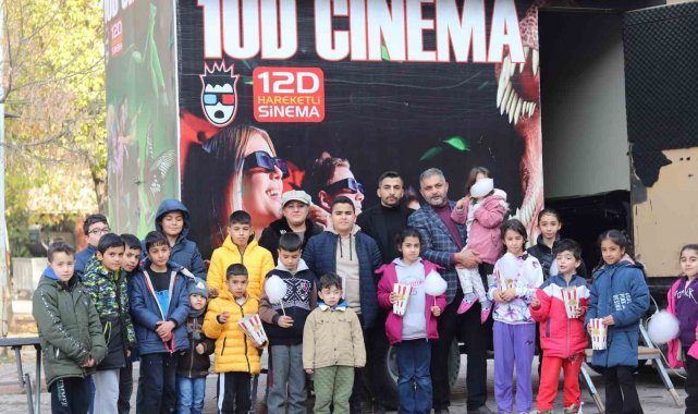 Malatya'da depremzede çocuklara 10 D sinema etkinliği