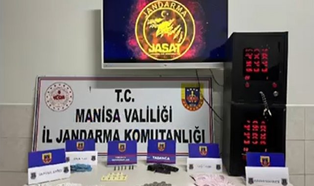Manisa'da jandarmadan kumarcılara baskın