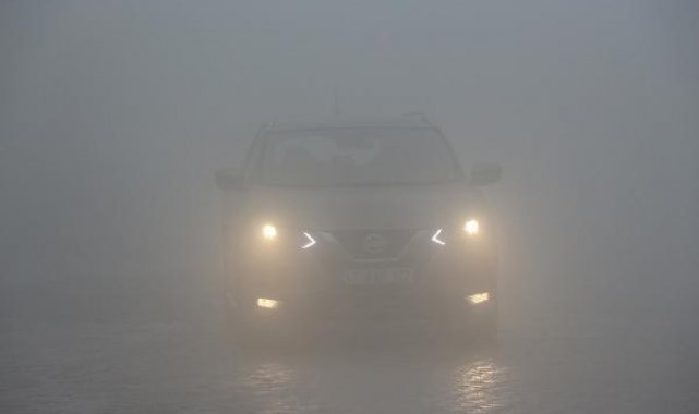 Mardin'de yoğun sis; görüş mesafesi 10 metrenin altına düştü