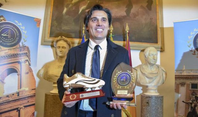 Mehmet Büyükekşi ve Montella'ya 'Mükemmeliyet' ödülü