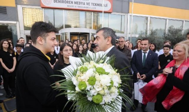 Milli Eğitim Bakanı Tekin, Demirören Medya ve Teknoloji MTAL'i ziyaret etti