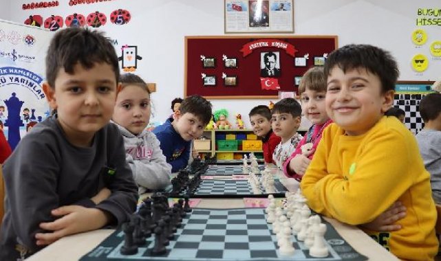 Minik Hamleler ile satranç okul öncesine yayılıyor