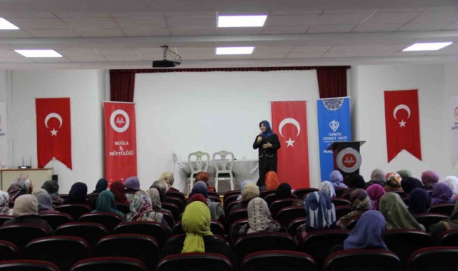 Muğla'da "Değerleriyle Güçlü Ailem" konferansı düzenlendi