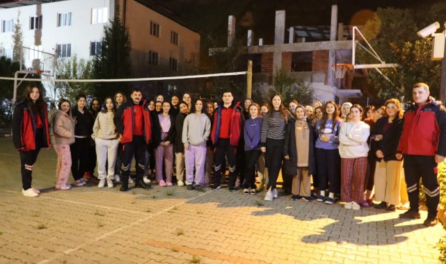 NAFAD ekipleri gençlere afet eğitimi vermeye devam ediyor