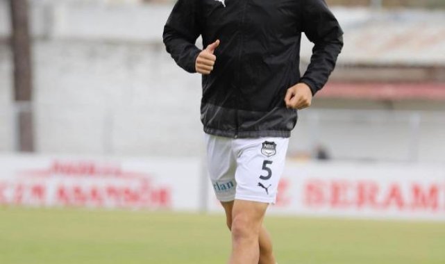 Nazilli Belediyespor'da 8 futbolcu yolcu
