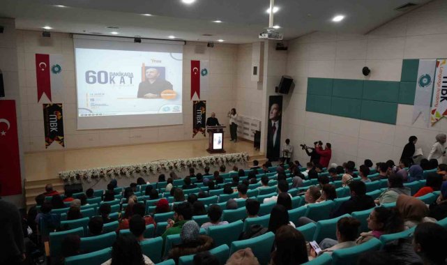 Öğretmen Murat Büyükkaya: "İngilizce dünyanın en kolay öğrenebilen dili"
