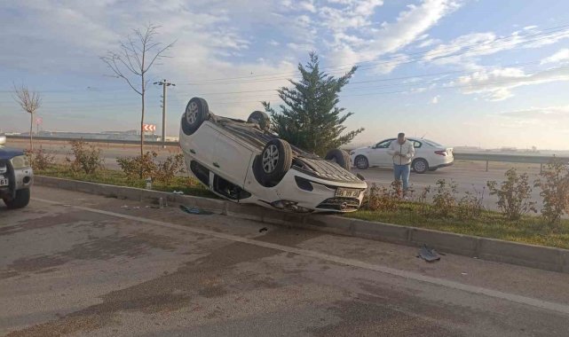 Önündeki araca çarpıp takla atan otomobil sürücüsü yaralandı