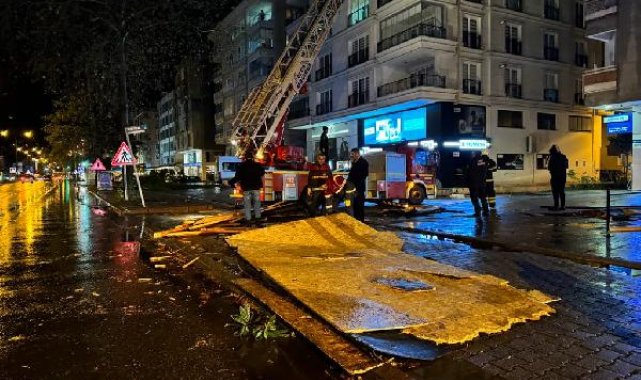 Ordu'da fırtına ve sağanak; çatılar uçtu, ağaçlar devrildi