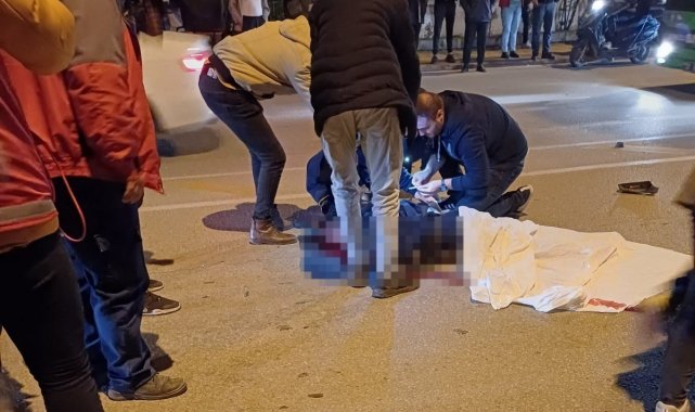 Otomobilin çarptığı 2 yaya yaralandı, sürücü kaçtı