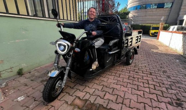 Pazarda satış yapmak için krediyle aldığı motosiklet çalınmıştı, yenisi hediye edildi