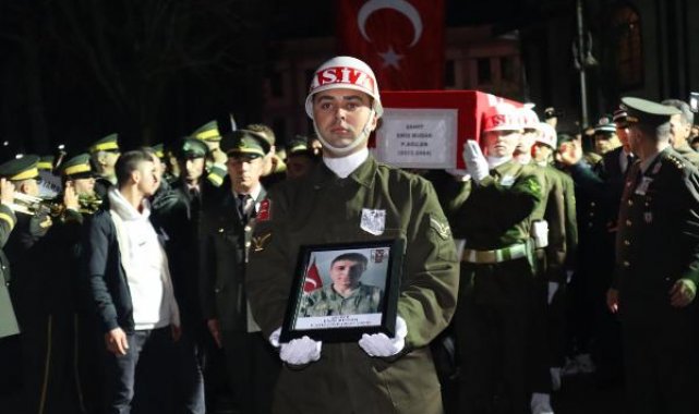 Pençe-Kilit şehidi Piyade Sözleşmeli Er Budak toprağa verildi