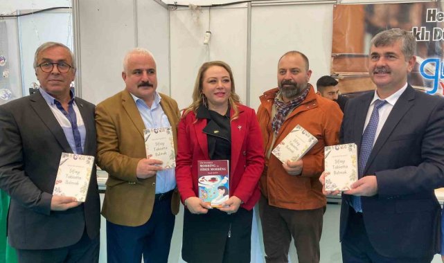 "Bitkilerin Profesörü" Ankara Kitap Fuarı'nda okuyucuları ile buluştu