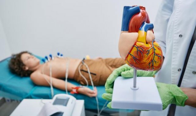 "Çocuklarda çarpıntı aniden başlayıp sonlanıyorsa, ritim bozukluğu olabilir"