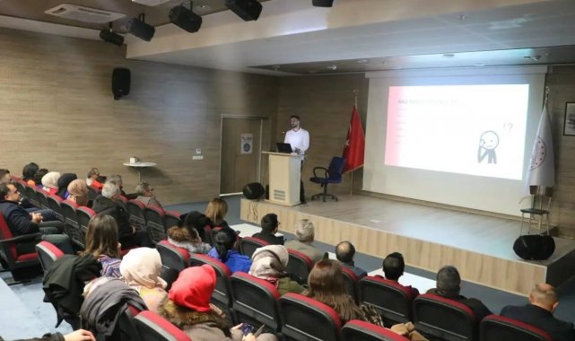 Sağlık personellerine bilgi güvenliği eğitimi verildi