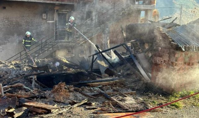 Samsun'da ahırdaki yangın eve sıçramadan söndürüldü