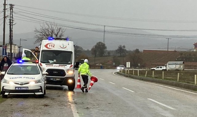 Sarıgöl'de trafik kazası: 4 yaralı