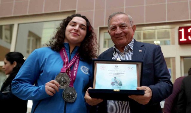 Seyhanlı sporcular başarıya doymuyor