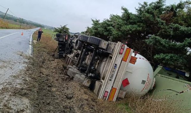 Silivri'de tanker devrildi