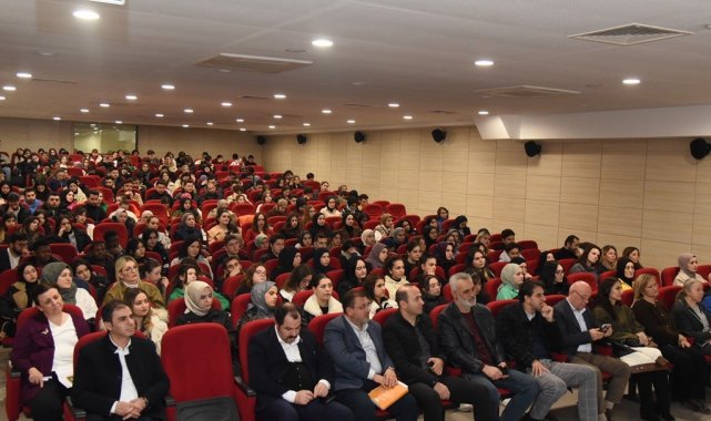 Şişman: "Âşık Veysel'in öğretisine bütün insanlığın ihtiyacı var"