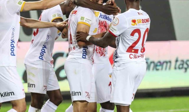 Stephane Bahoken ilk golünü attı