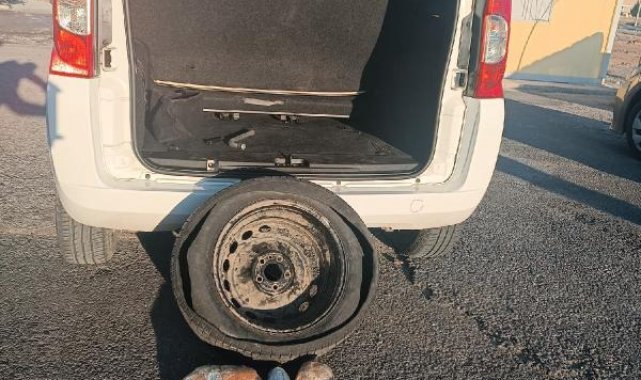 Stepneye gizlenmiş uyuşturucu ele geçirildi