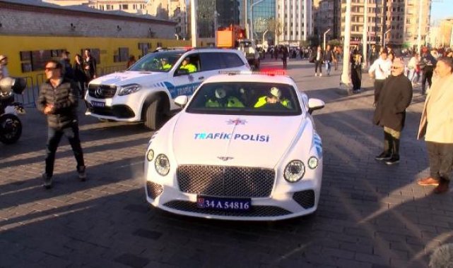 Suç örgütlerinden emniyete geçen araçlara taksim meydanı'nda yoğun ilgi