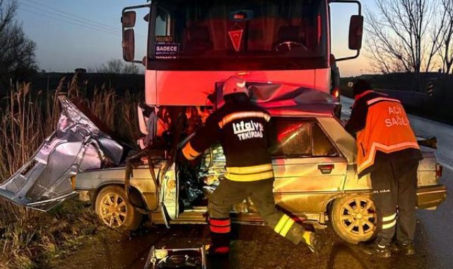 Süt toplama kamyonuyla çarpışan otomobilin sürücüsü Akın, hayatını kaybetti