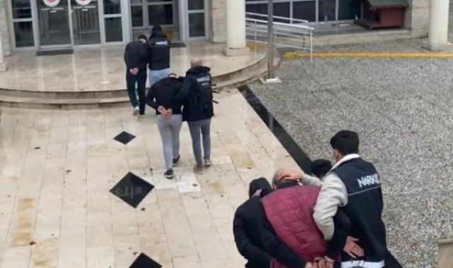 Taksideki uyuşturucuyu 'Naz' buldu; 4 tutuklama