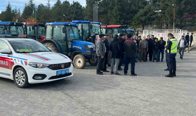 Tarım aracı sürücülerine bilgilendirme toplantısı