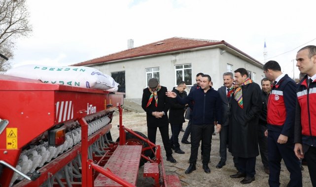 Tarımda modern uygulamalarla köyler verimli ürün elde ediyor
