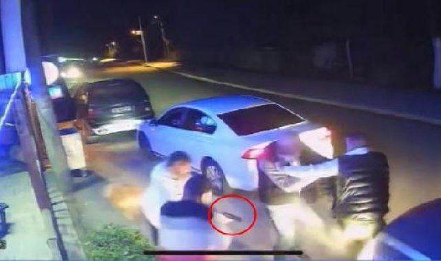 Tartıştığı husumetlisi ile araya gireni tabanca ile vurdu; 2 yaralı