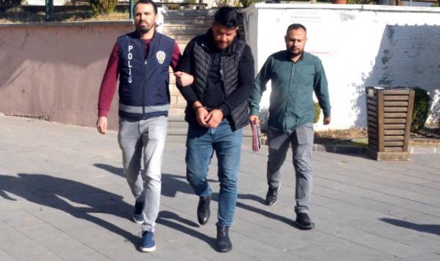 Tartıştığı öğrenciye Filistin şalından rahatsız olduğunu söyleyen servis şoförüne gözaltı