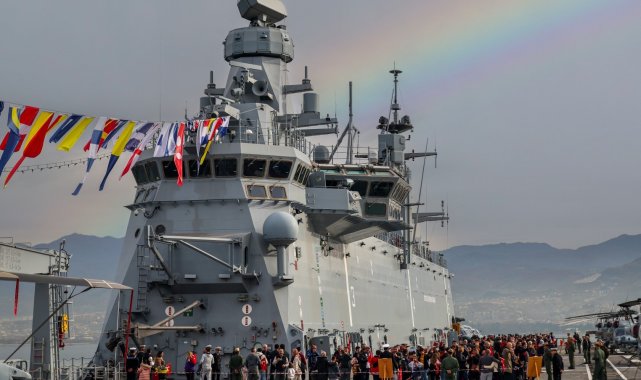 TCG Anadolu Kocaeli'yi gururlandırdı