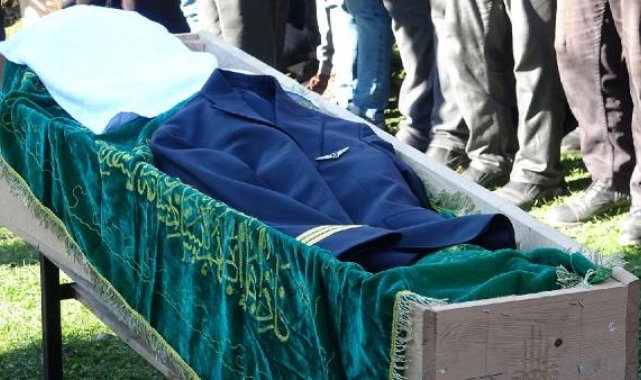 Trafik kazasında ölen pilot Oğuzhan Dağ, son yolculuğuna uğurlandı