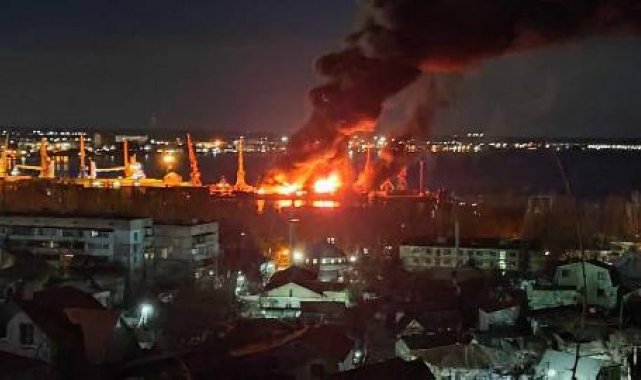 Ukrayna Savunma Bakanlığı: Rus gemisi artık bir denizaltı