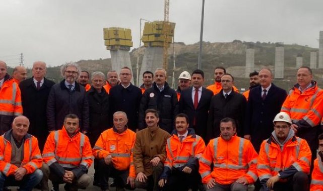Ulaştırma Bakanı Uraloğlu Başakşehir-Nakkaş Kuzey Marmara kesimi şantiyesinde incelemelerde bulundu
