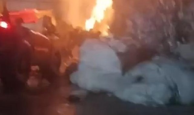 Ümraniye'de iki farklı katı atık depolama merkezinde aynı anda yangın çıktı