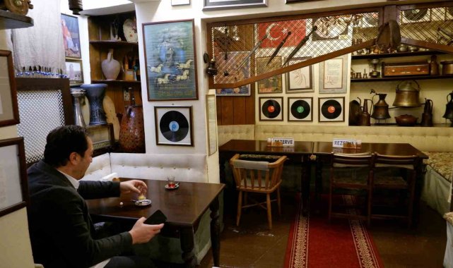 UNESCO tarafından 'Hoşgörü Ödülü' alan pastanede adeta tarih yaşatılıyor