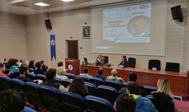 Üniversiteli gençler Türk spor tarihini öğrendi