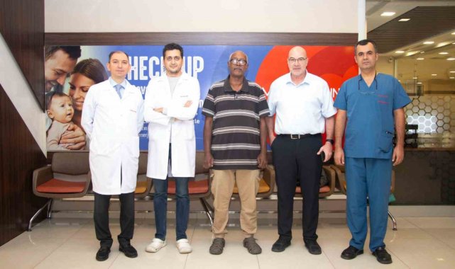 Ünlü Sudanlı Ressam, Medical Point'te sağlığına kavuştu