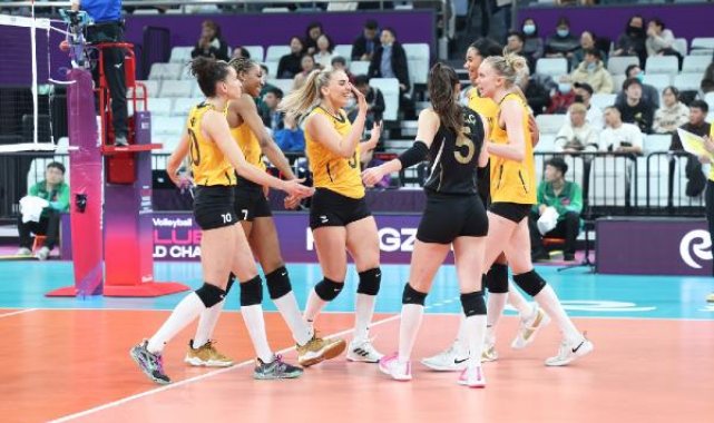 VakıfBank, FIVB Kadınlar Dünya Kulüpler Şampiyonası'nda yarı finale yükseldi