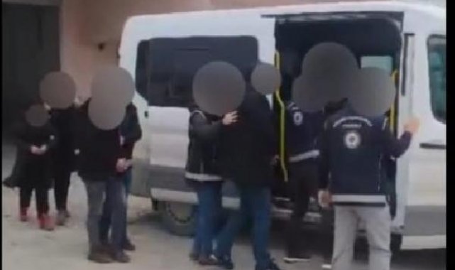 Van'da göçmen kaçakçılığına 9 tutuklama