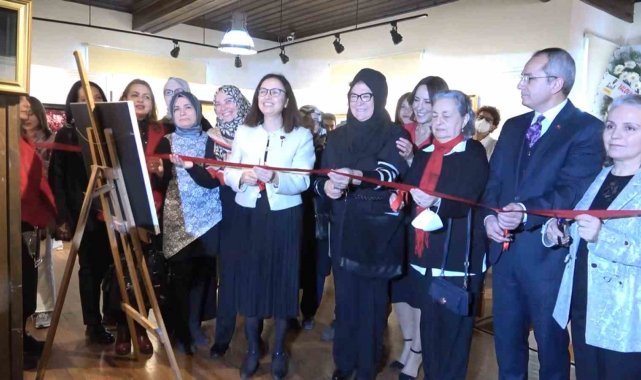 Yalova'da 100. Yıl 100 Eser Karma Sergisi açıldı