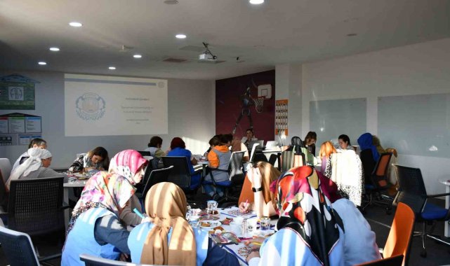 Yeşim Grup'ta farkındalık çemberi atölyesi
