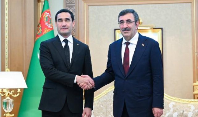 Yılmaz, Türkmenistan Devlet Başkanı Berdimuhamedov ile görüştü