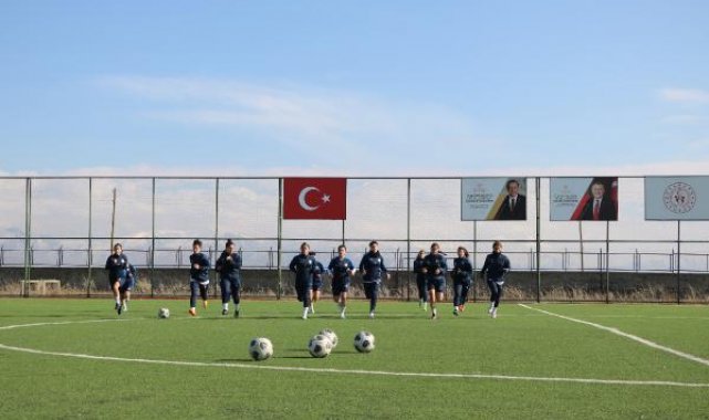 Yüksekova Kadın Futbol Takımı'nın hedefi 1'inci Lig